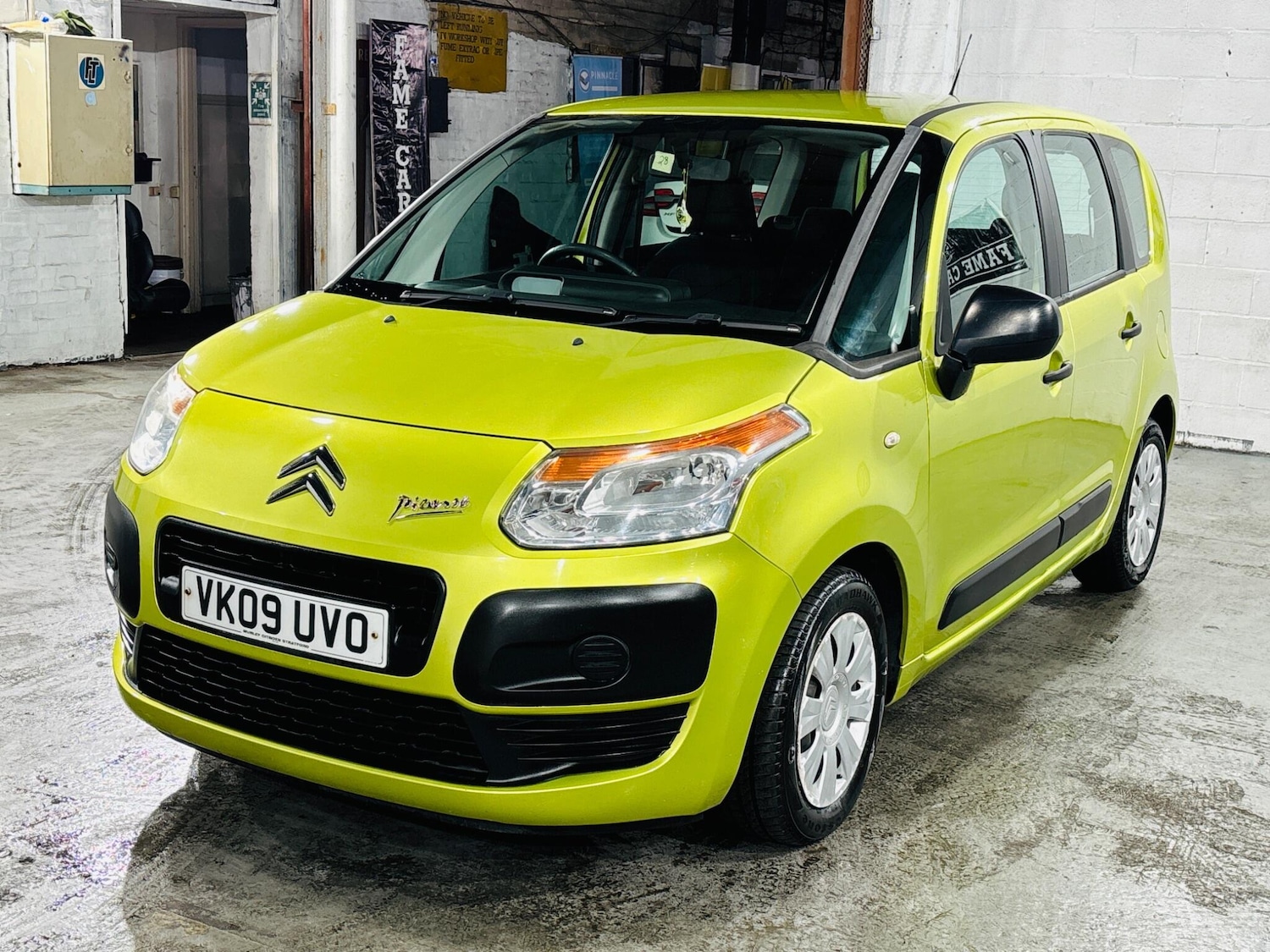 Used Citroen C3 Picasso 2009 for sale - 76667358: Photo 4