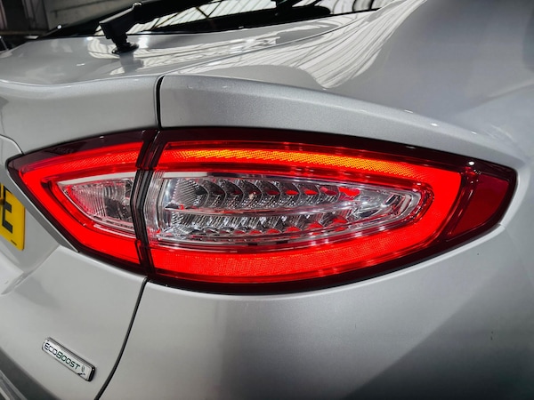 Used Ford Mondeo 2015 for sale - 76226392: Photo 31