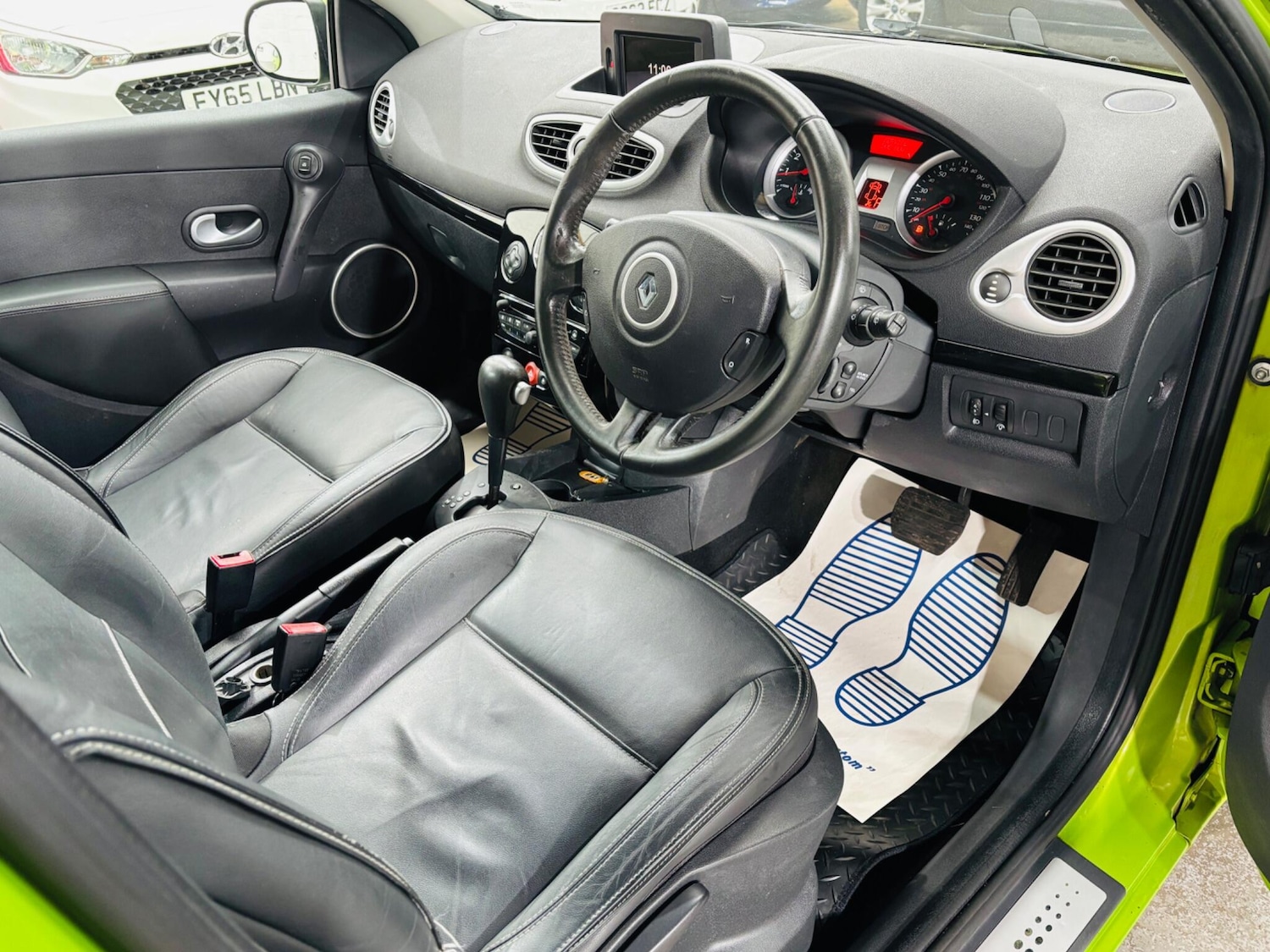 Used Renault Clio 2010 for sale - 78203907: Photo 10