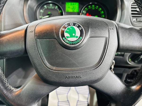 Used Skoda Roomster 2011 for sale - 76189386: Photo 21