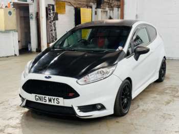 Used Ford Fiesta 2015 for sale - 75040477: Photo