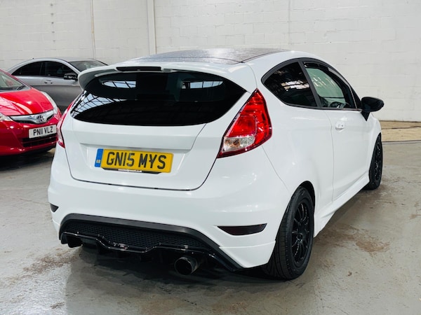 Used Ford Fiesta 2015 for sale - 75040477: Photo 5