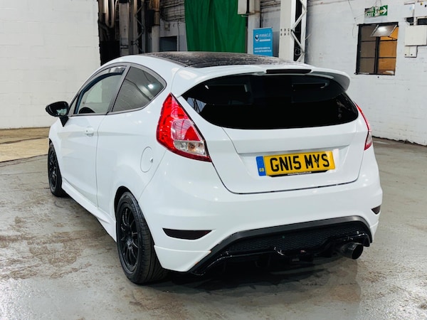 Used Ford Fiesta 2015 for sale - 75040477: Photo 6
