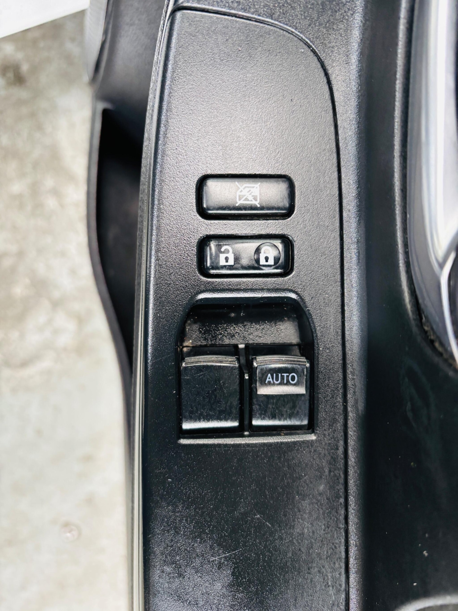 Used Toyota Yaris 2017 for sale - 76422857: Photo 17