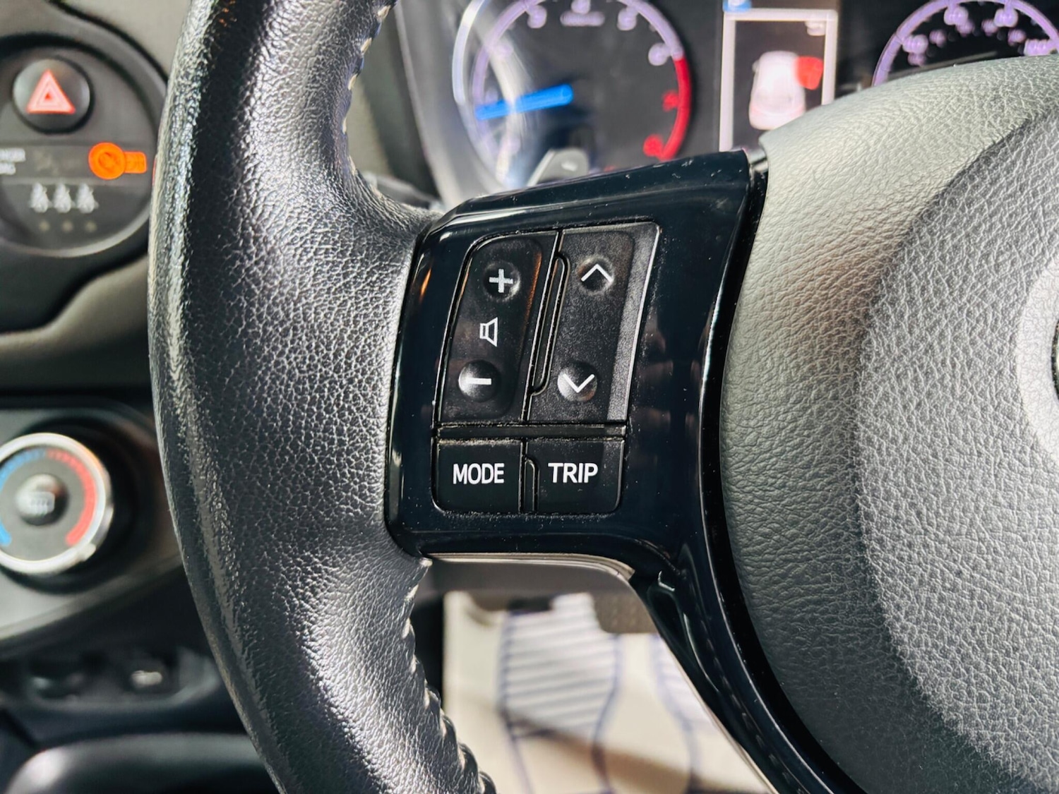 Used Toyota Yaris 2017 for sale - 76422857: Photo 21