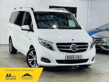 Used Mercedes-Benz V-Class 2016 for sale - 76476656: Photo