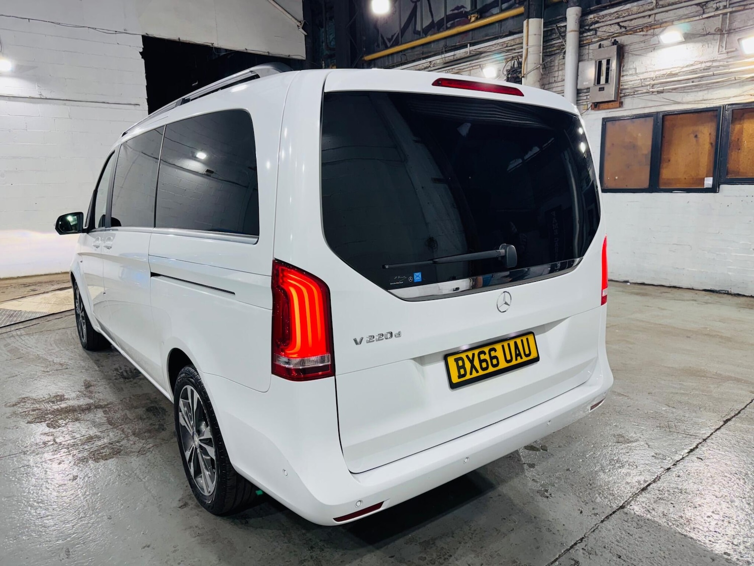 Used Mercedes-Benz V-Class for sale - 76476656: Photo 6