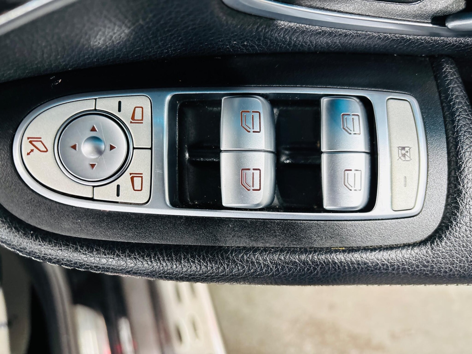 Used Mercedes-Benz GLC 2018 for sale - 76251097: Photo 18