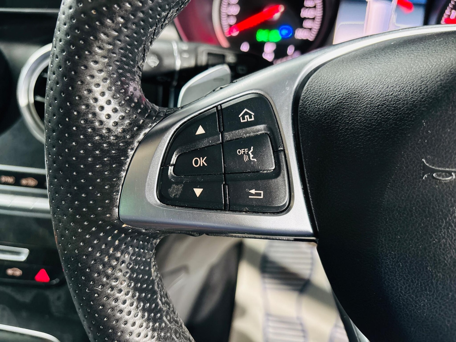 Used Mercedes-Benz GLC 2018 for sale - 76251097: Photo 22