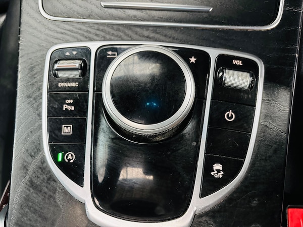 Used Mercedes-Benz GLC 2018 for sale - 76251097: Photo 32