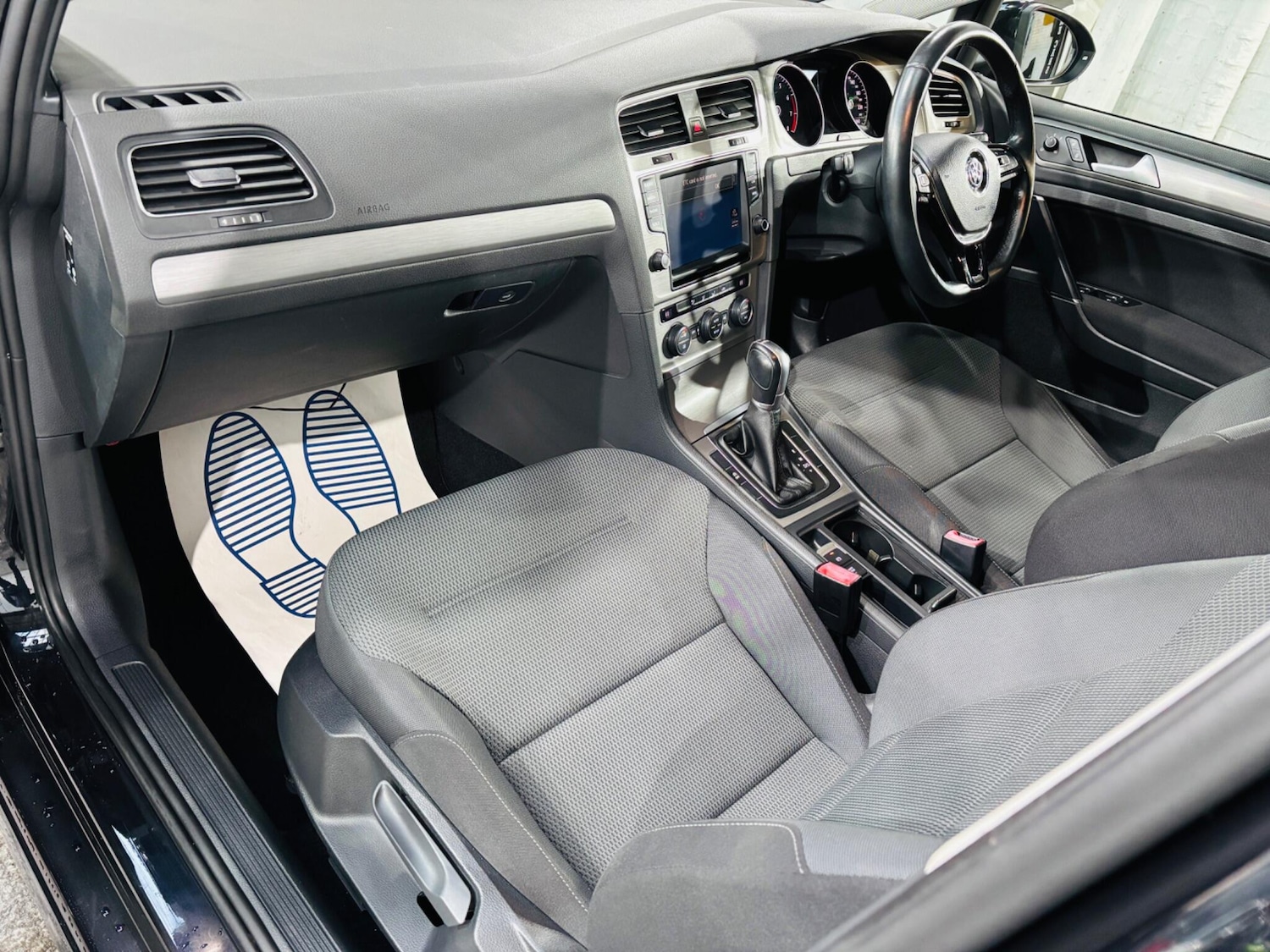 Used Volkswagen Golf for sale - 76855827: Photo 14