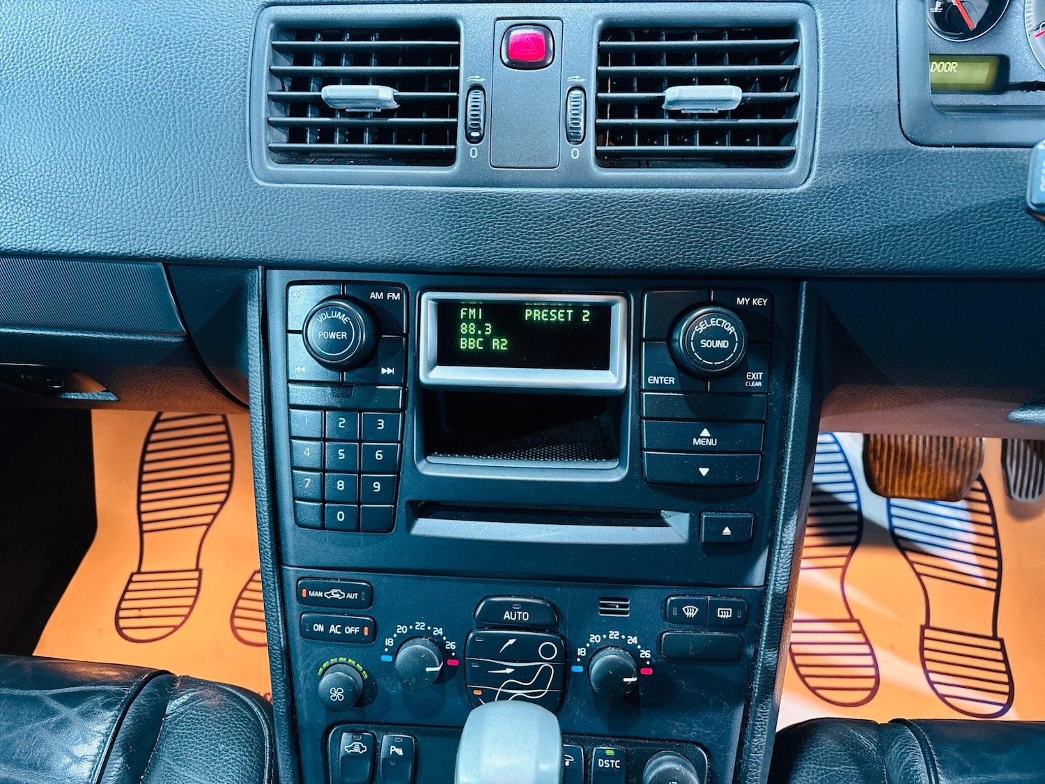 Used Volvo XC90 2006 for sale - 76667340: Photo 24