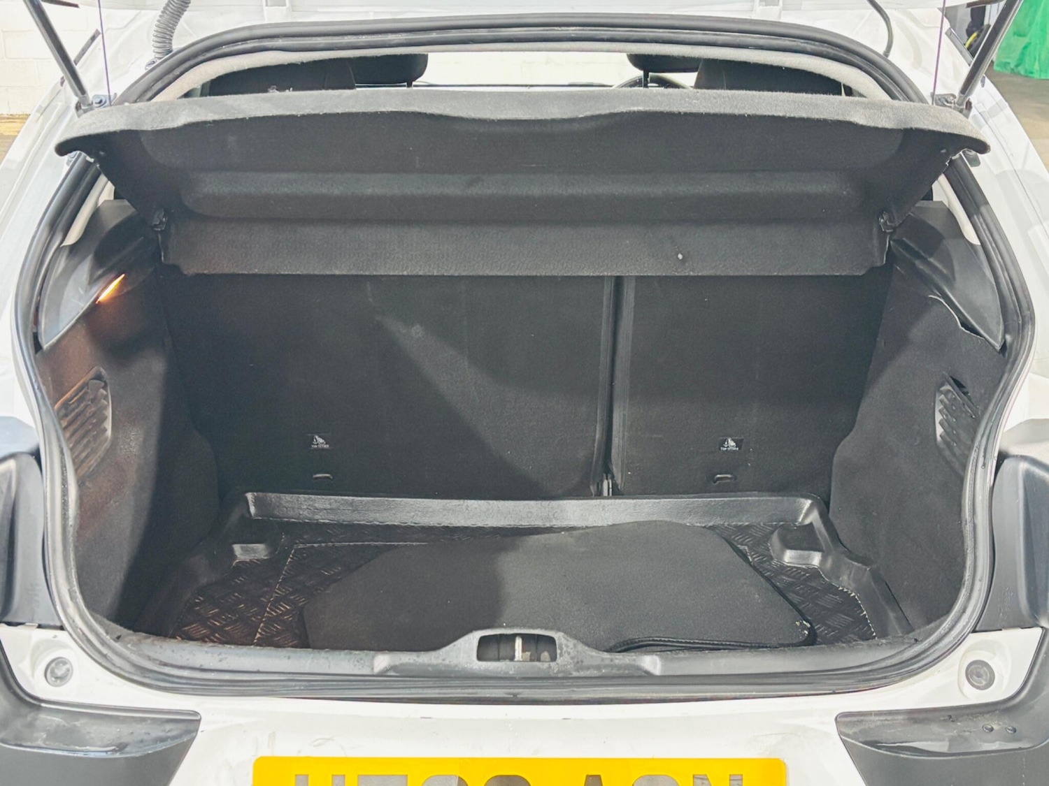 Used Citroen C4 Cactus 2017 for sale - 77441357: Photo 32