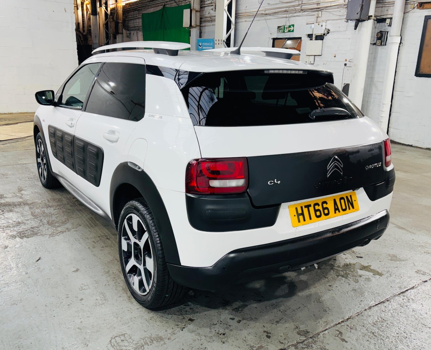 Used Citroen C4 Cactus 2017 for sale - 77441357: Photo 7