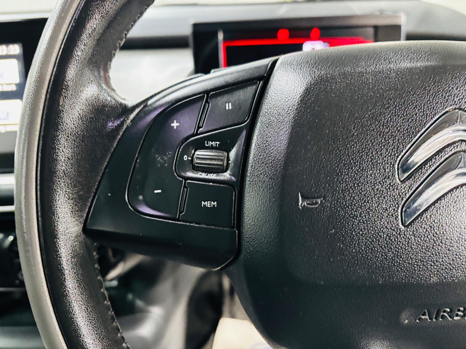 Used Citroen C4 Cactus 2015 for sale - 78058532: Photo 22