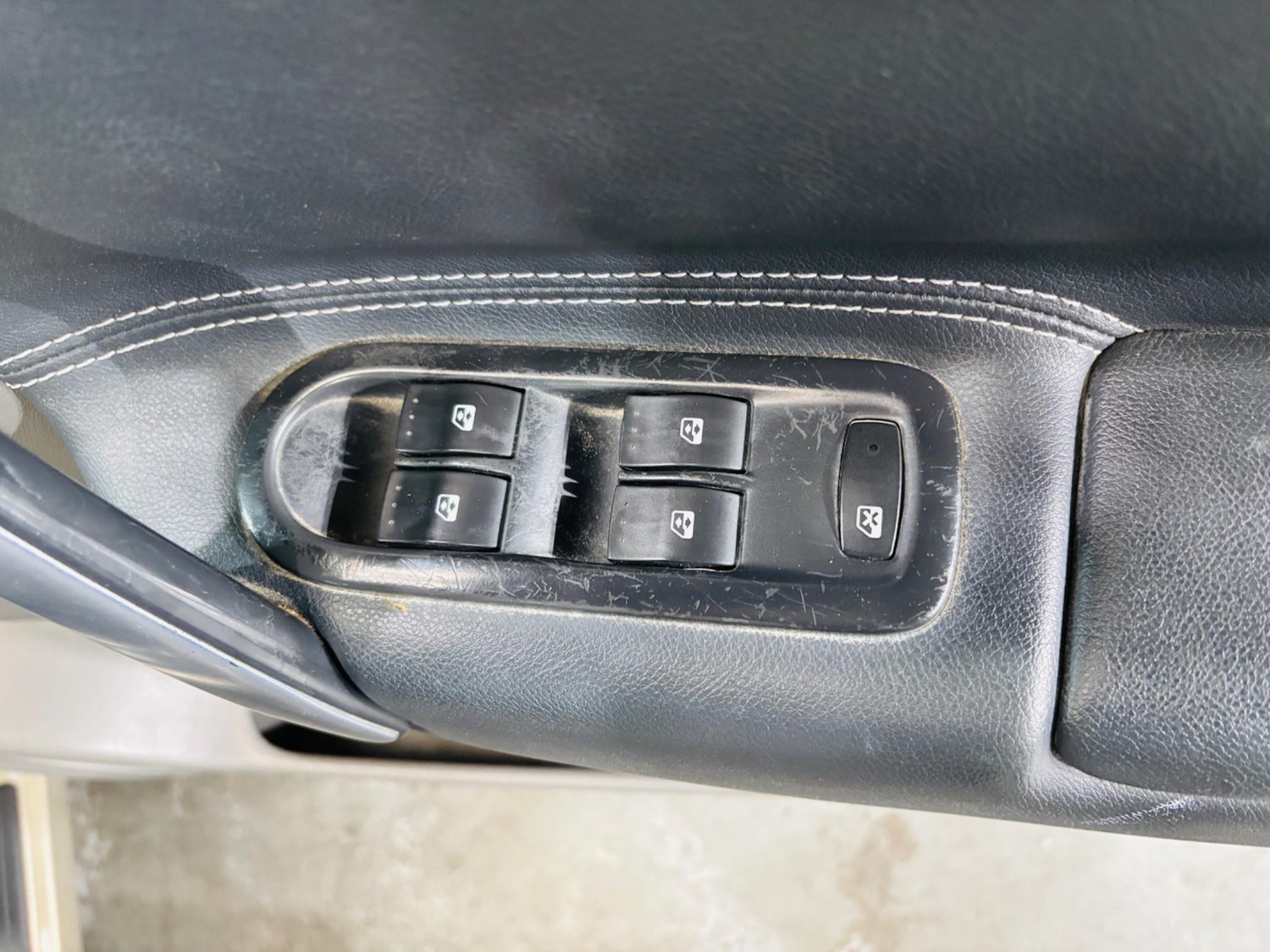 Used Renault Scenic 2008 for sale - 76996571: Photo 25