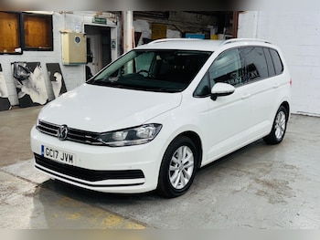 Used Volkswagen Touran 2017 for sale - 79464194: Photo
