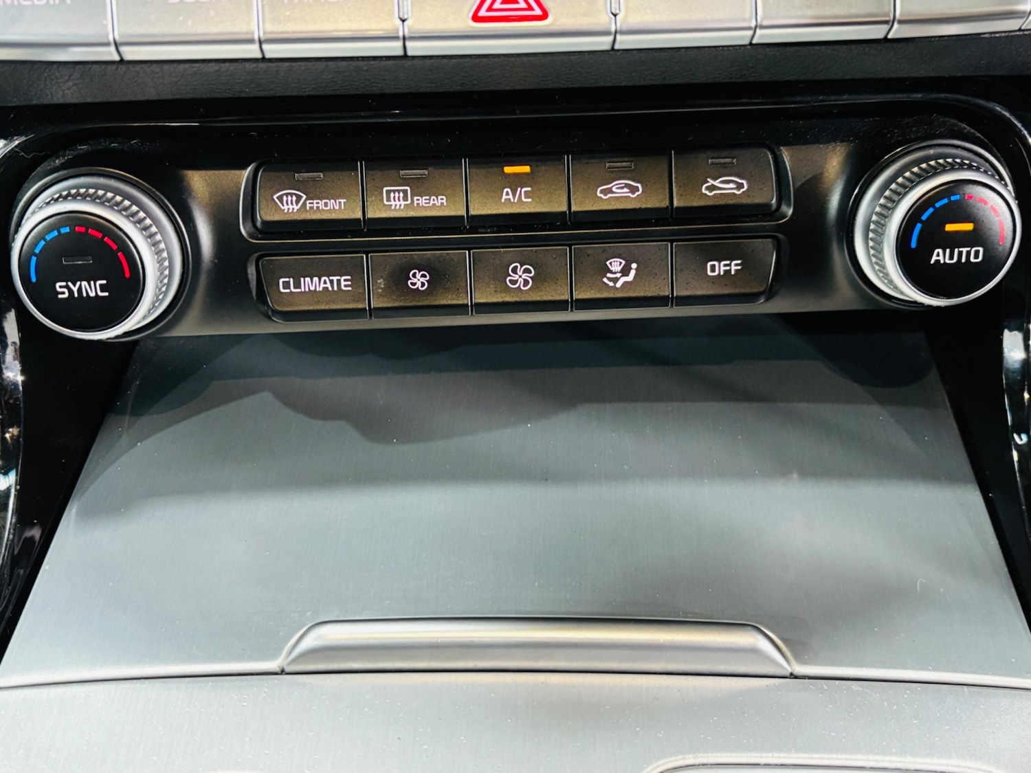 Used Kia Stinger 2019 for sale - 76993211: Photo 34