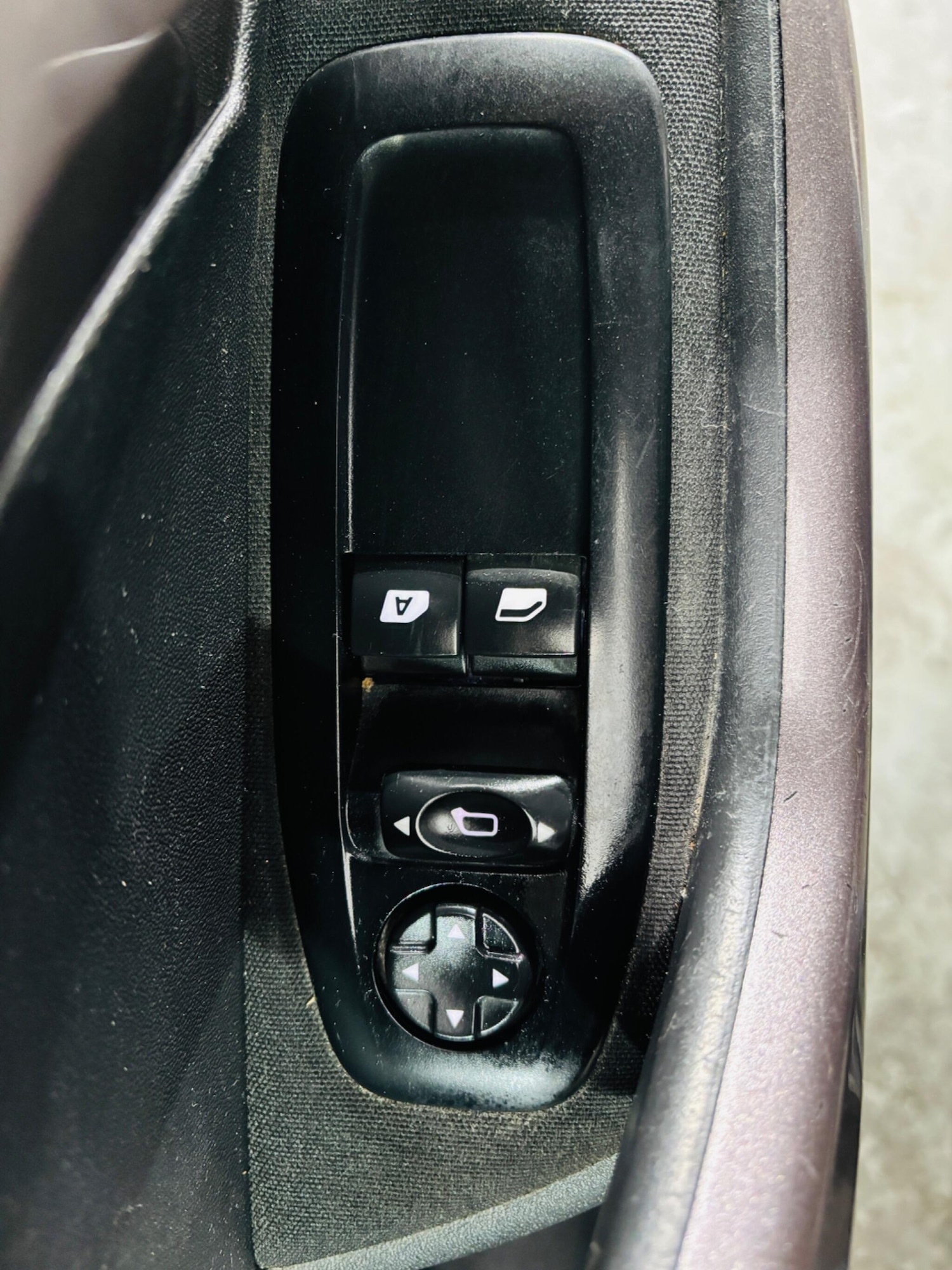 Used Peugeot 2008 2014 for sale - 76667265: Photo 17