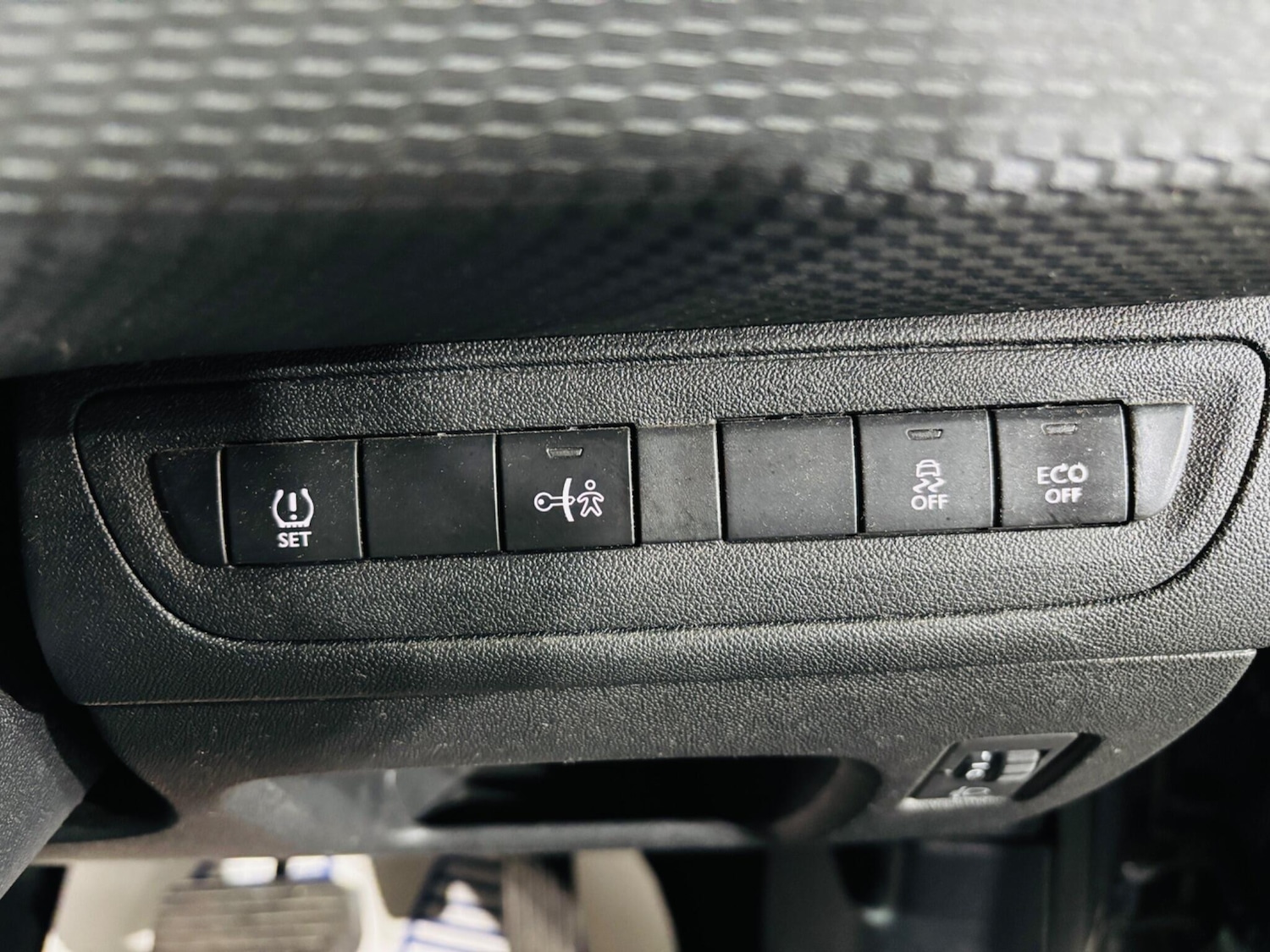 Used Peugeot 2008 2014 for sale - 76667265: Photo 18