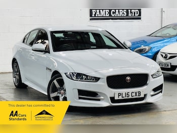 Used Jaguar XE 2015 for sale - 79472229: Photo