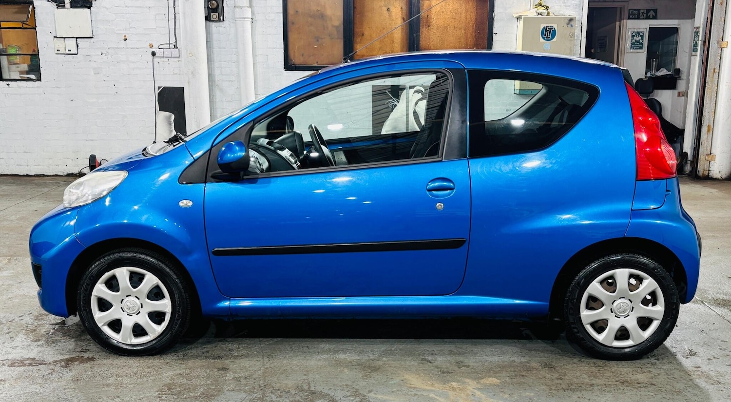 Used Peugeot 107 for sale - 77753556: Photo 9
