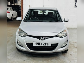 Used Hyundai i20 2013 for sale - 78185451: Photo