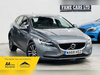 Used Volvo V40 2018 for sale - 79453793: Photo