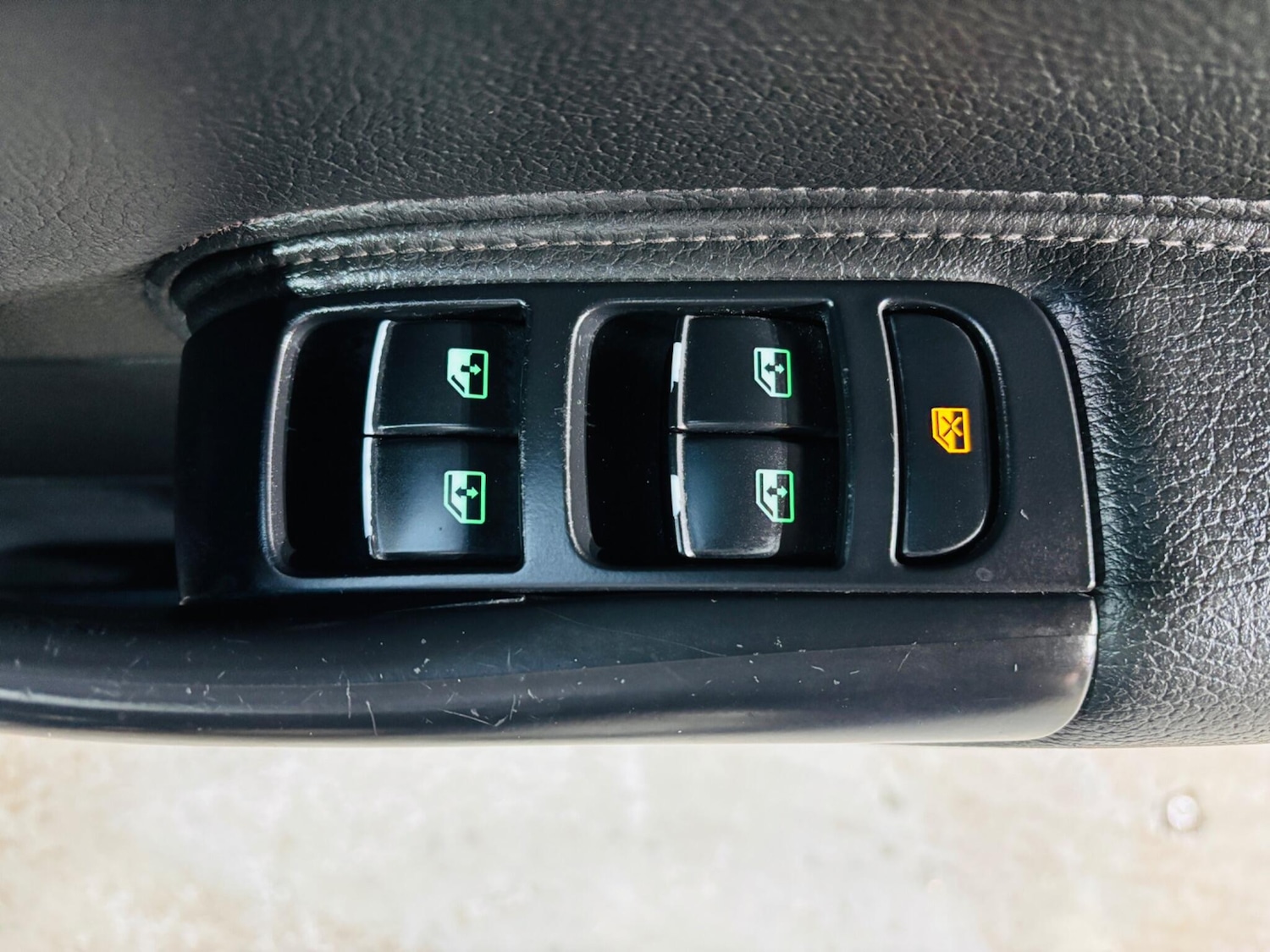 Used Saab 9-3 2010 for sale - 77098034: Photo 17