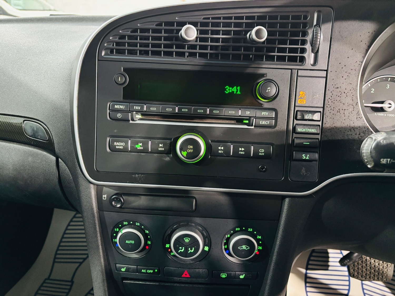 Used Saab 9-3 2010 for sale - 77098034: Photo 24