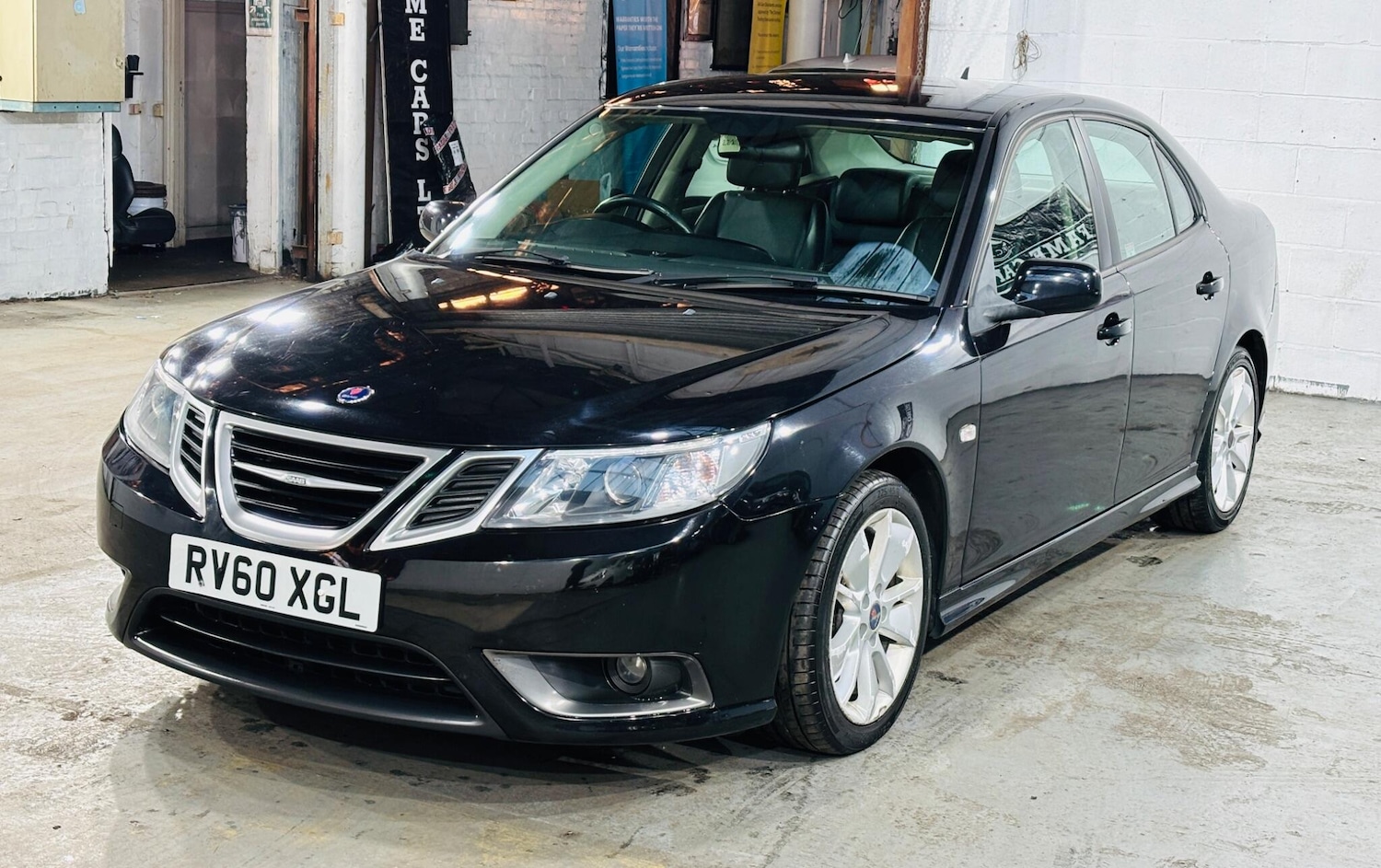 Used Saab 9-3 2010 for sale - 77098034: Photo 4