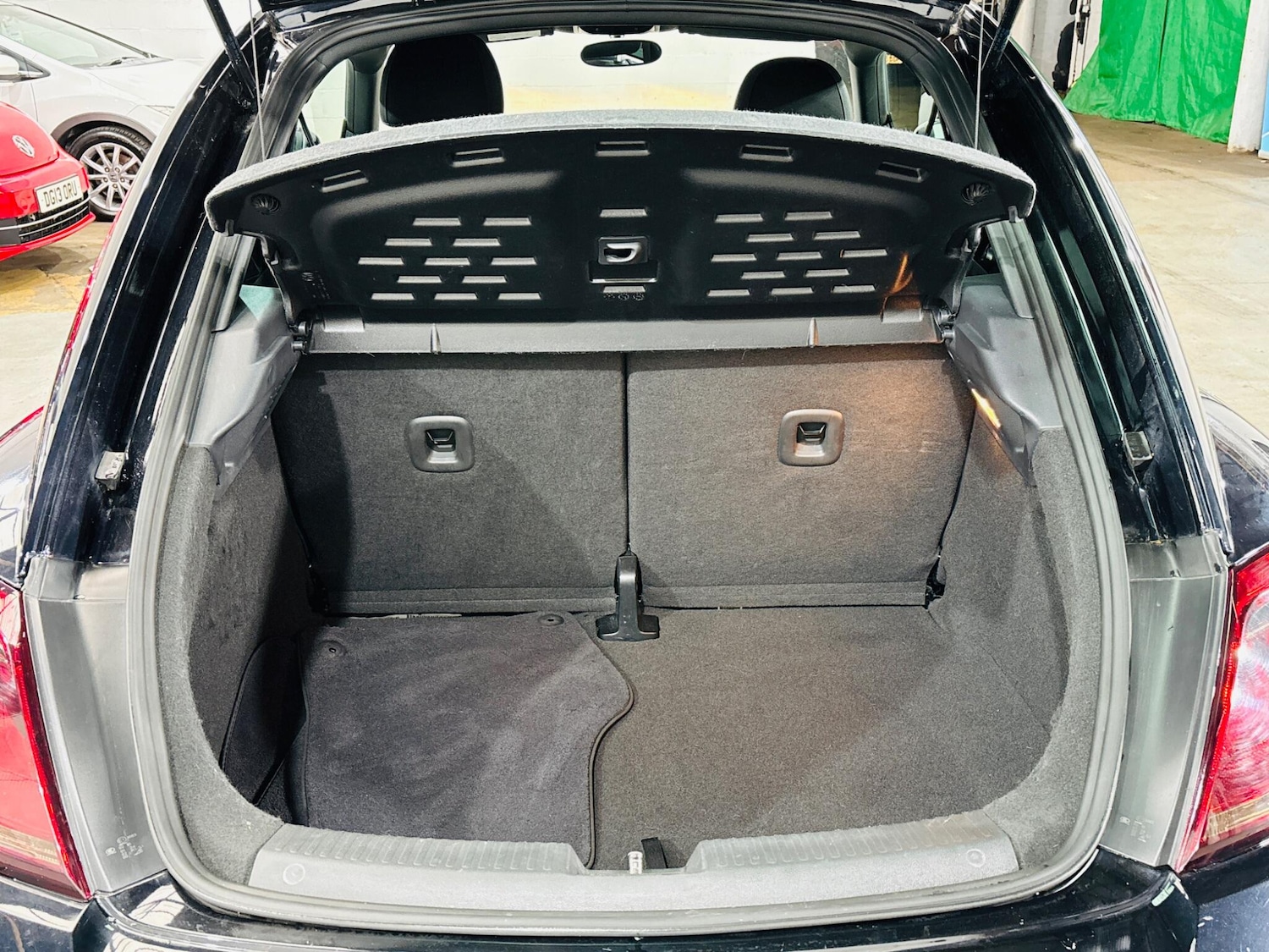 Used Volkswagen Beetle 2016 for sale - 76377849: Photo 36