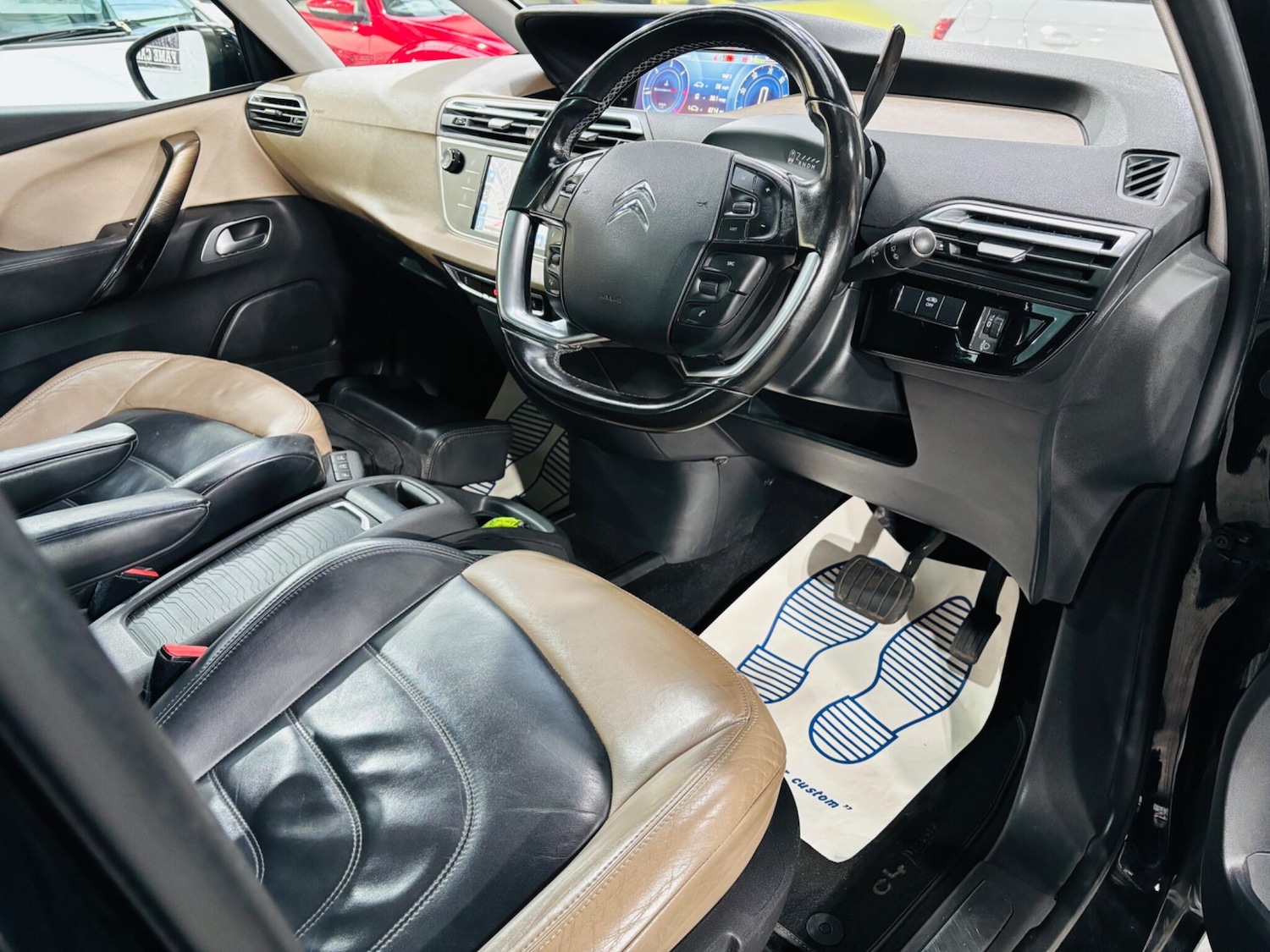 Used Citroen C4 Grand Picasso 2015 for sale - 76441001: Photo 9