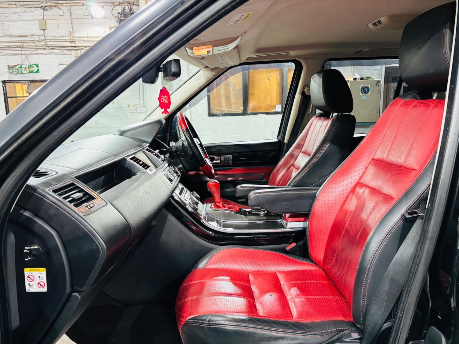 Used Land Rover Range Rover Sport for sale - 76992325: Photo 15