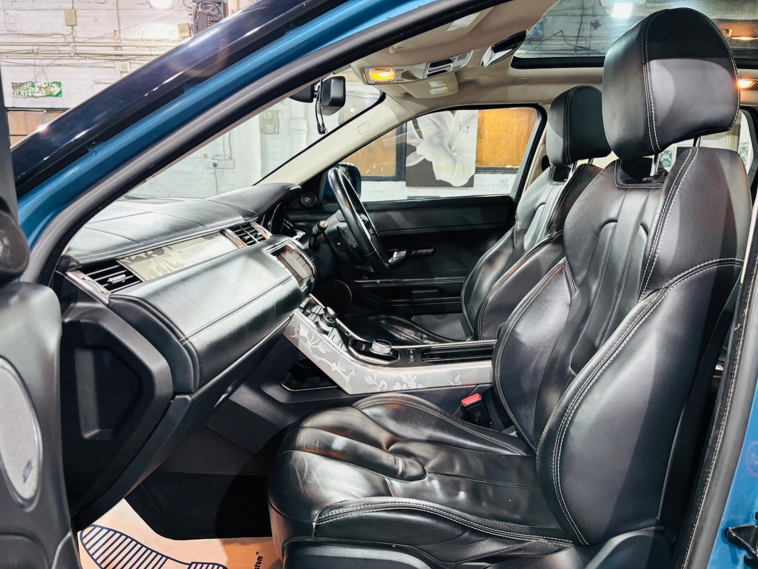 Used Land Rover Range Rover Evoque 2012 for sale - 76645251: Photo 15