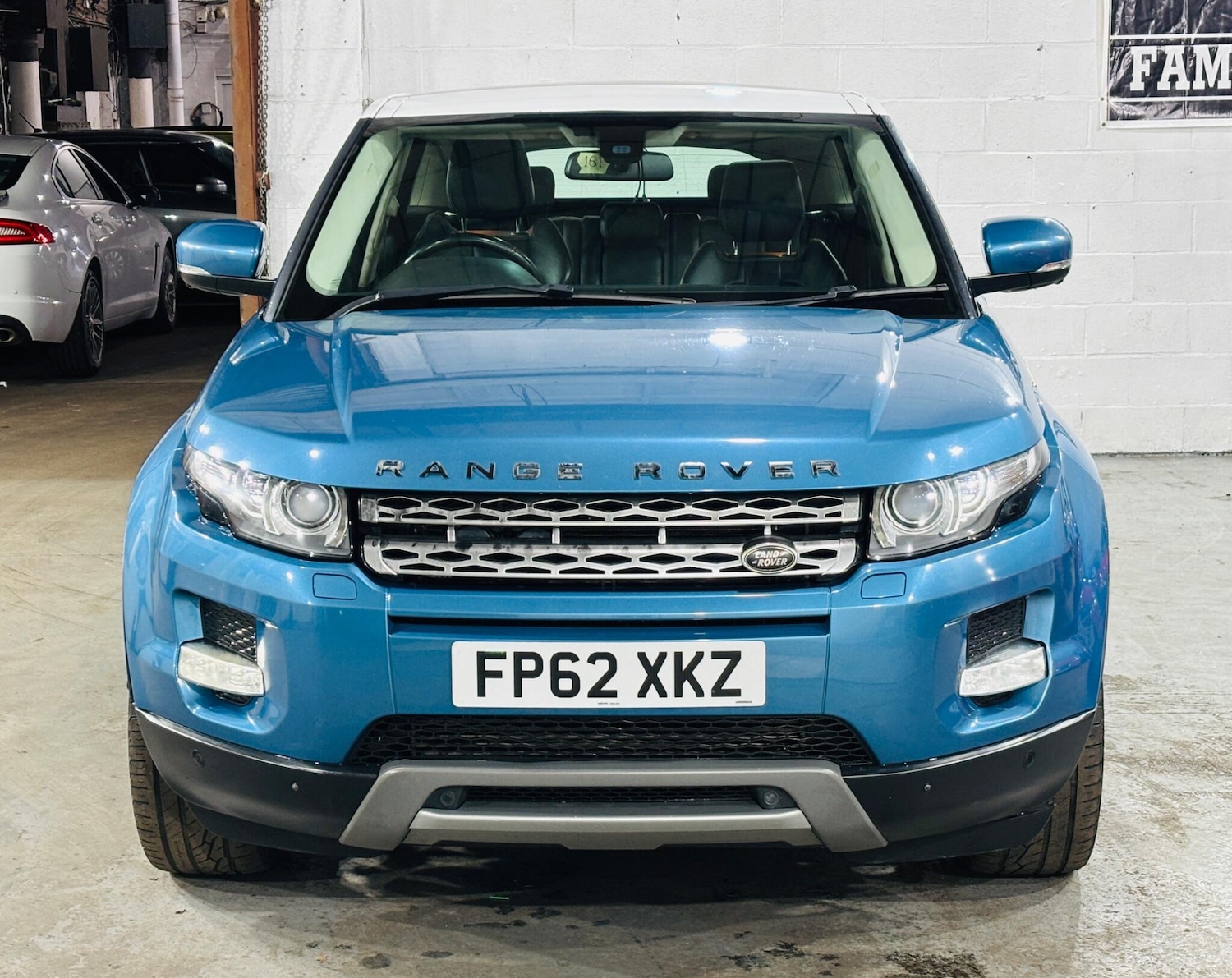 Used Land Rover Range Rover Evoque 2012 for sale - 76645251: Photo 2