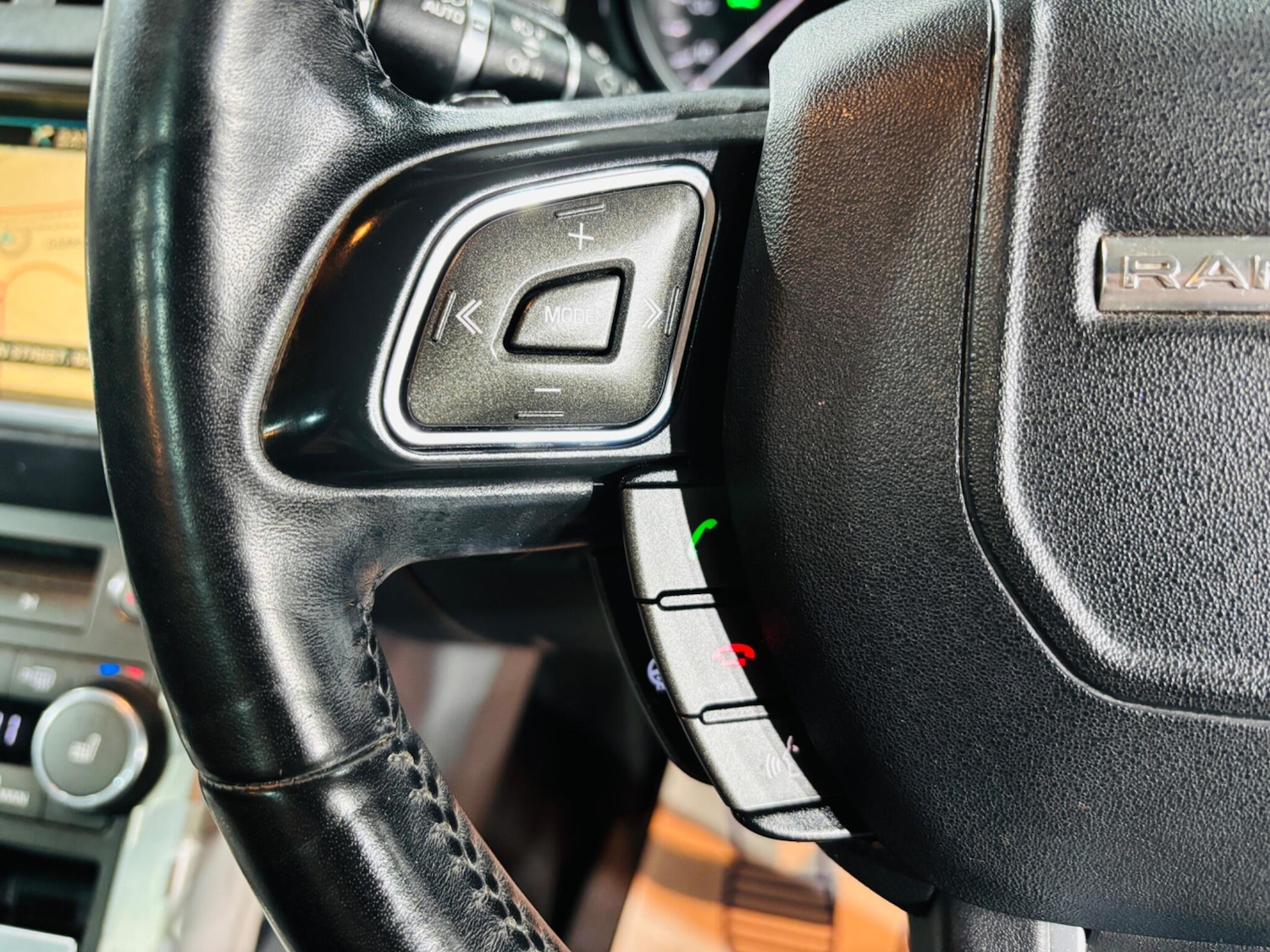 Used Land Rover Range Rover Evoque 2012 for sale - 76645251: Photo 23