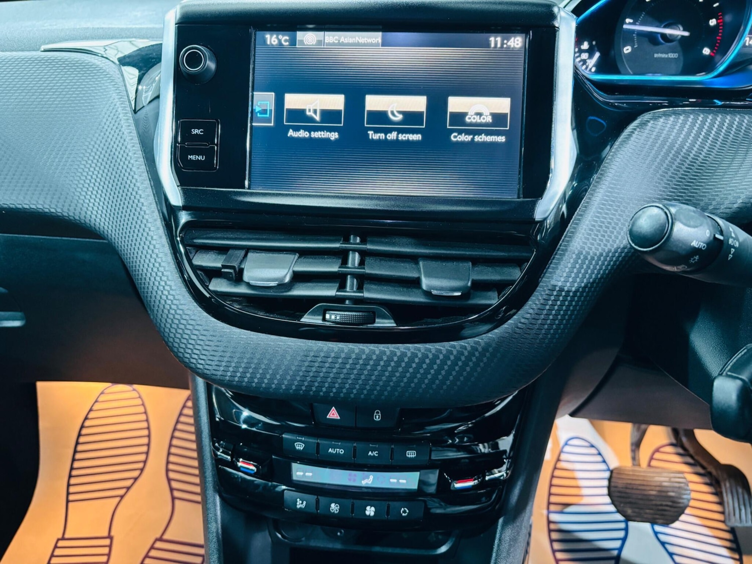 Used Peugeot 2008 2015 for sale - 76562166: Photo 24