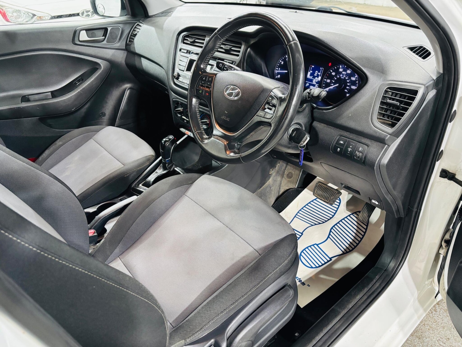 Used Hyundai i20 2017 for sale - 78203945: Photo 10