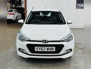 Used Hyundai i20 2017 for sale - 78203945: Photo