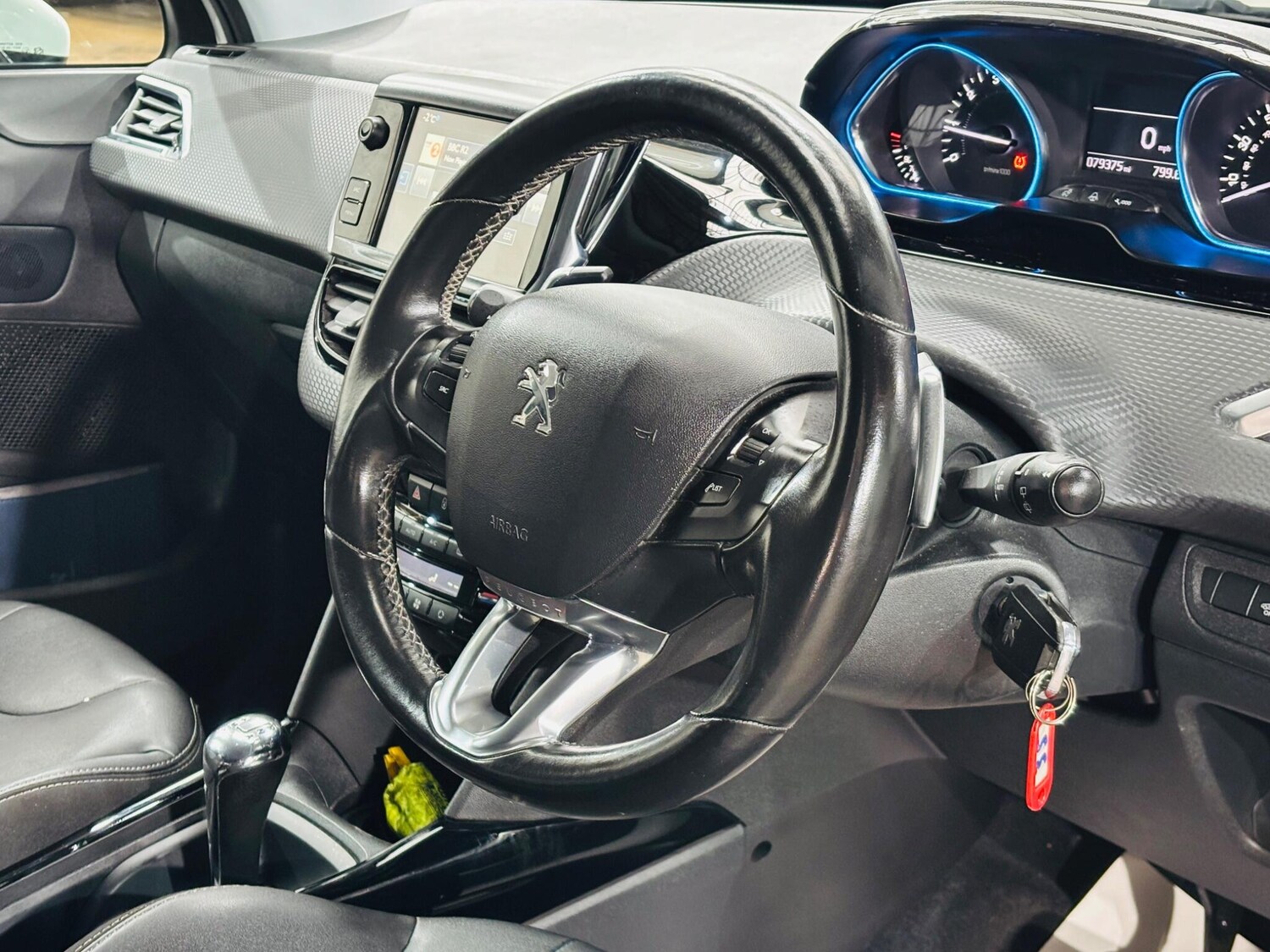 Used Peugeot 2008 2016 for sale - 77586199: Photo 11