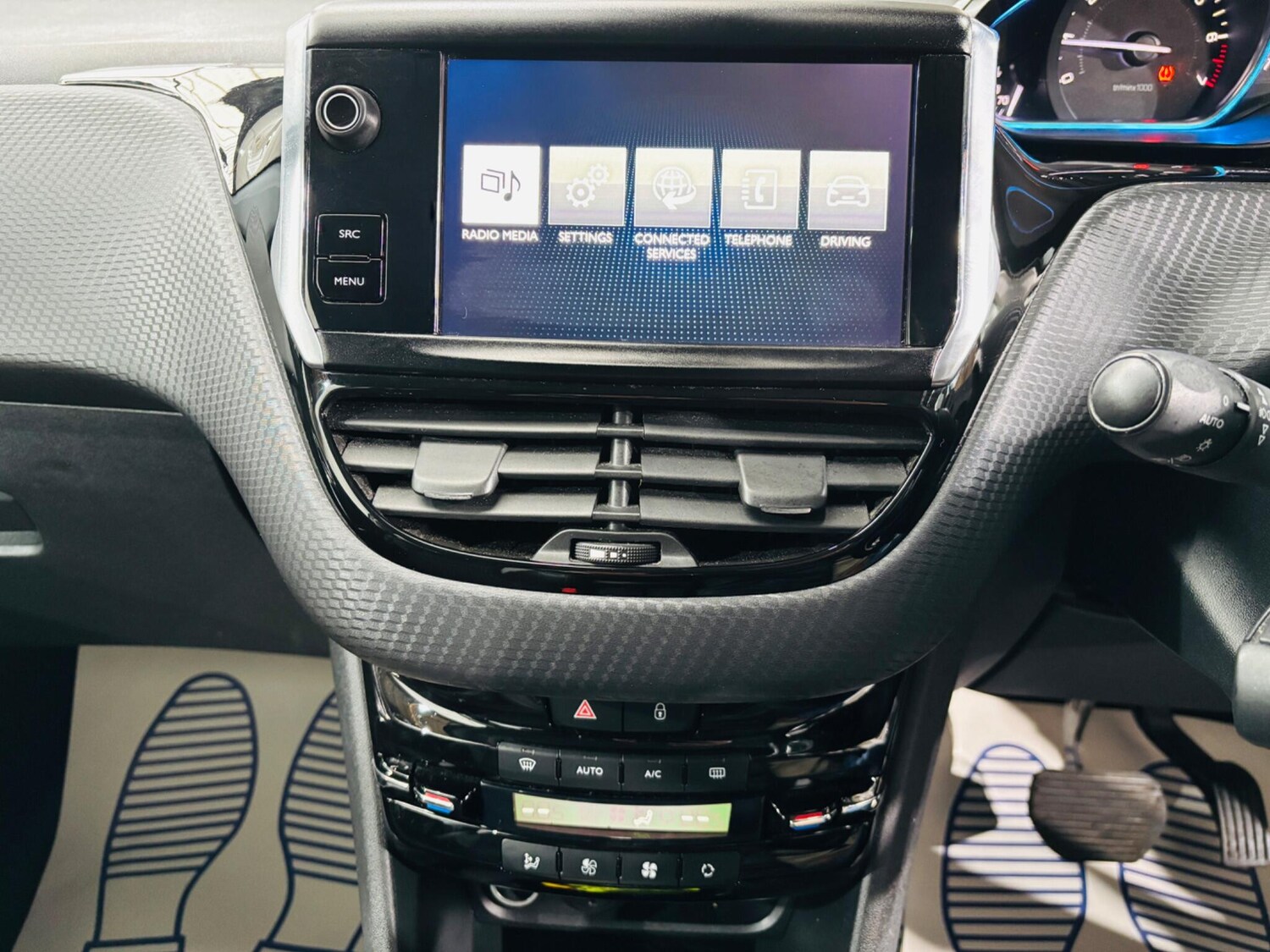 Used Peugeot 2008 2016 for sale - 77586199: Photo 22