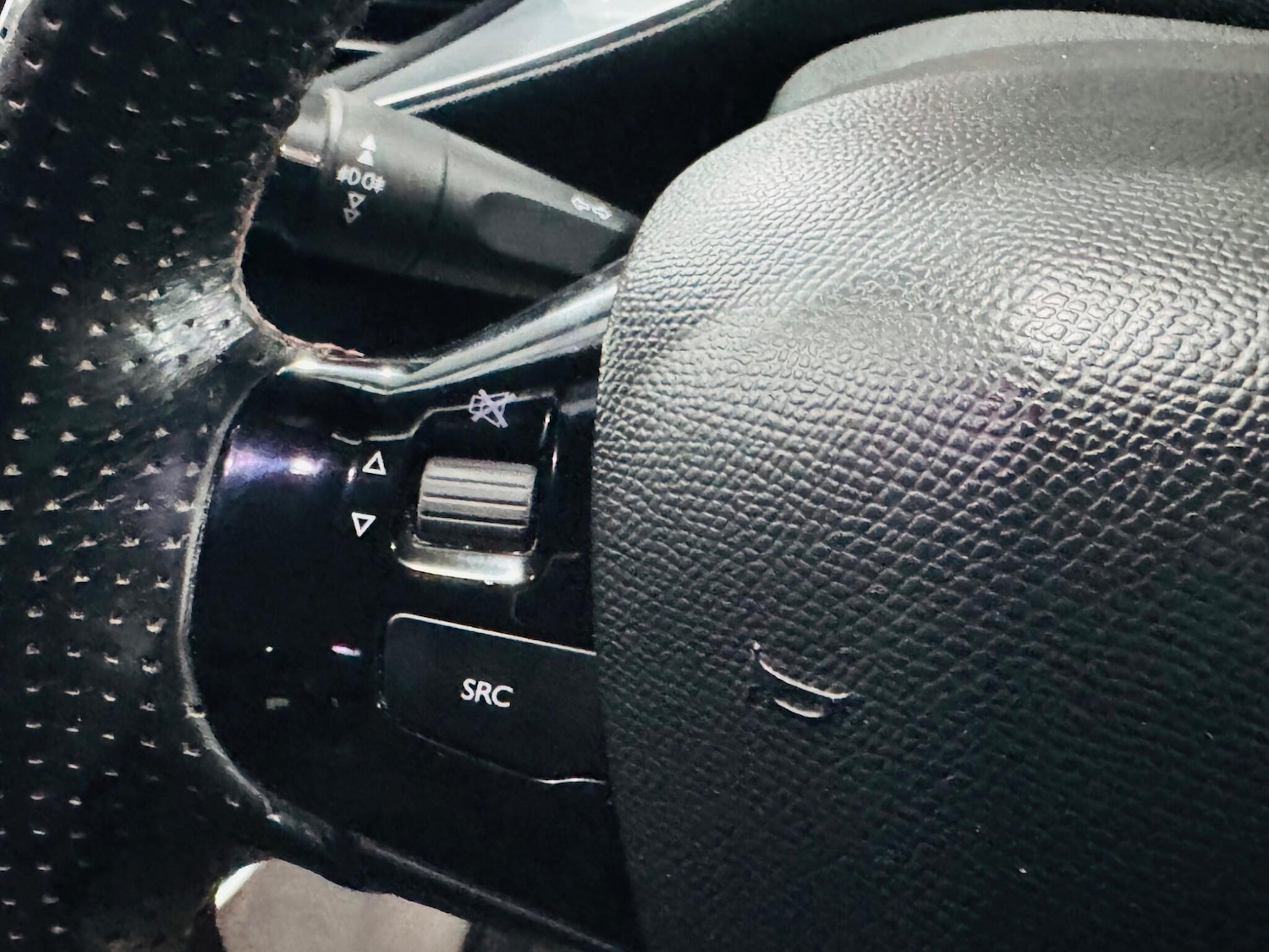 Used Peugeot 308 2016 for sale - 77330657: Photo 18