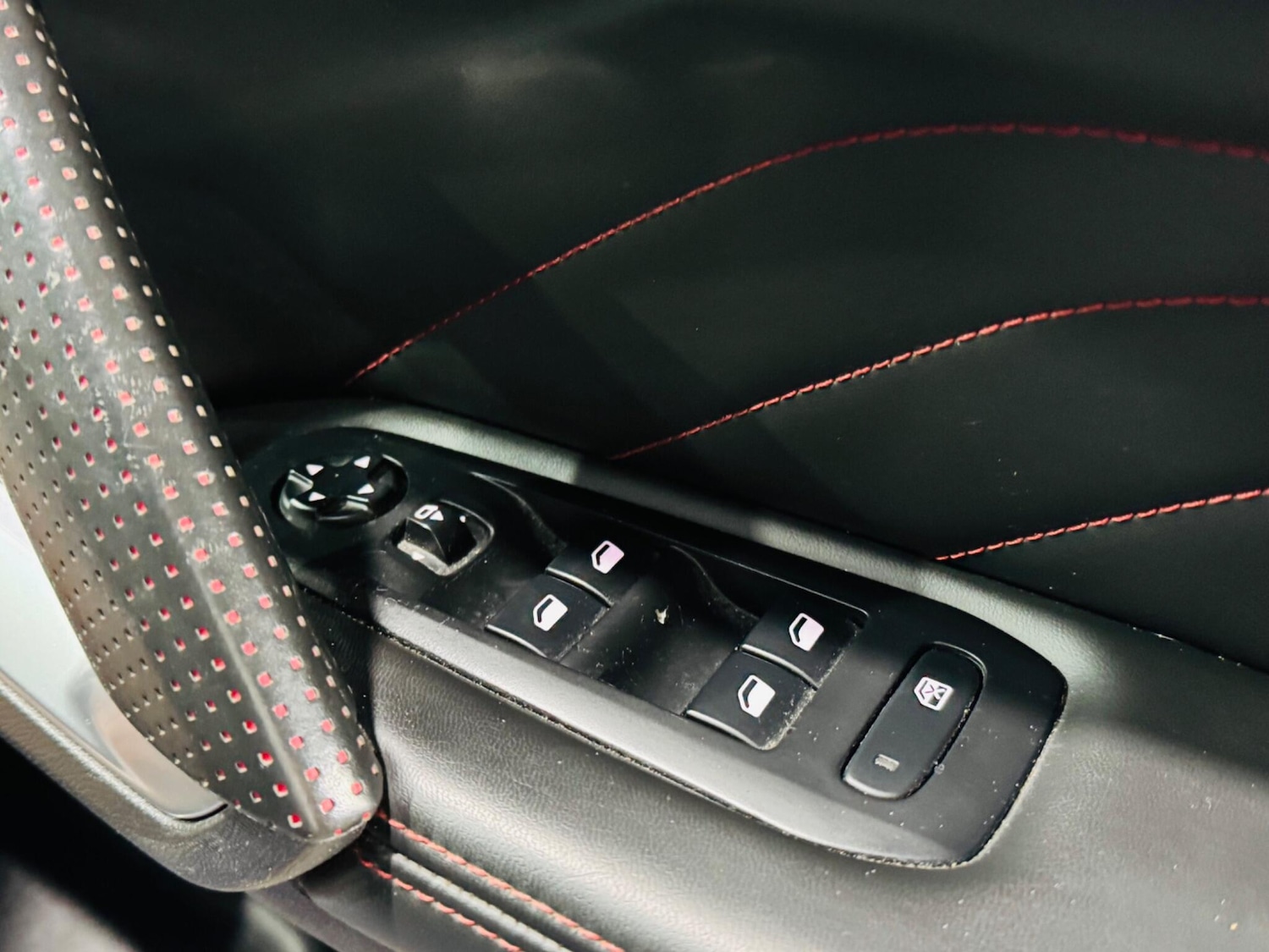 Used Peugeot 308 2016 for sale - 77330657: Photo 22