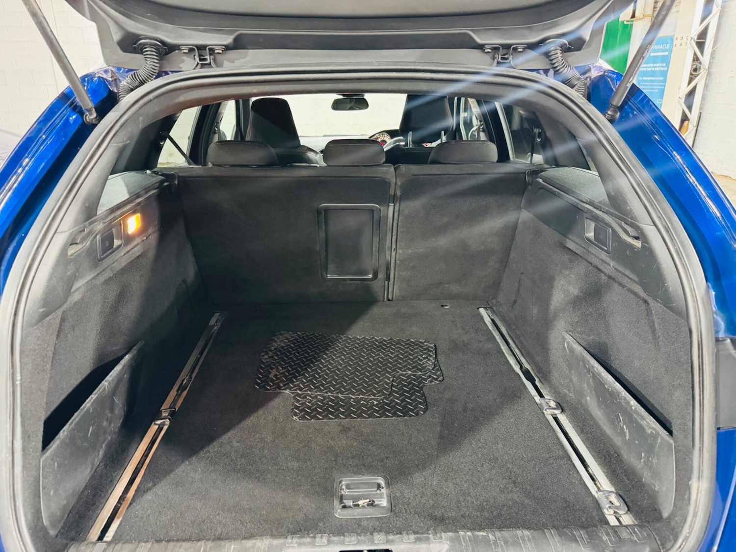 Used Peugeot 308 2016 for sale - 77330657: Photo 24