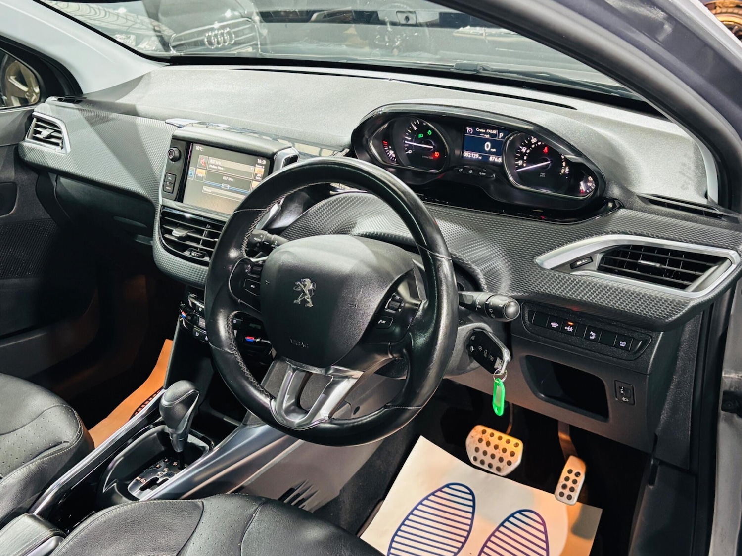 Used Peugeot 2008 2016 for sale - 78058745: Photo 11