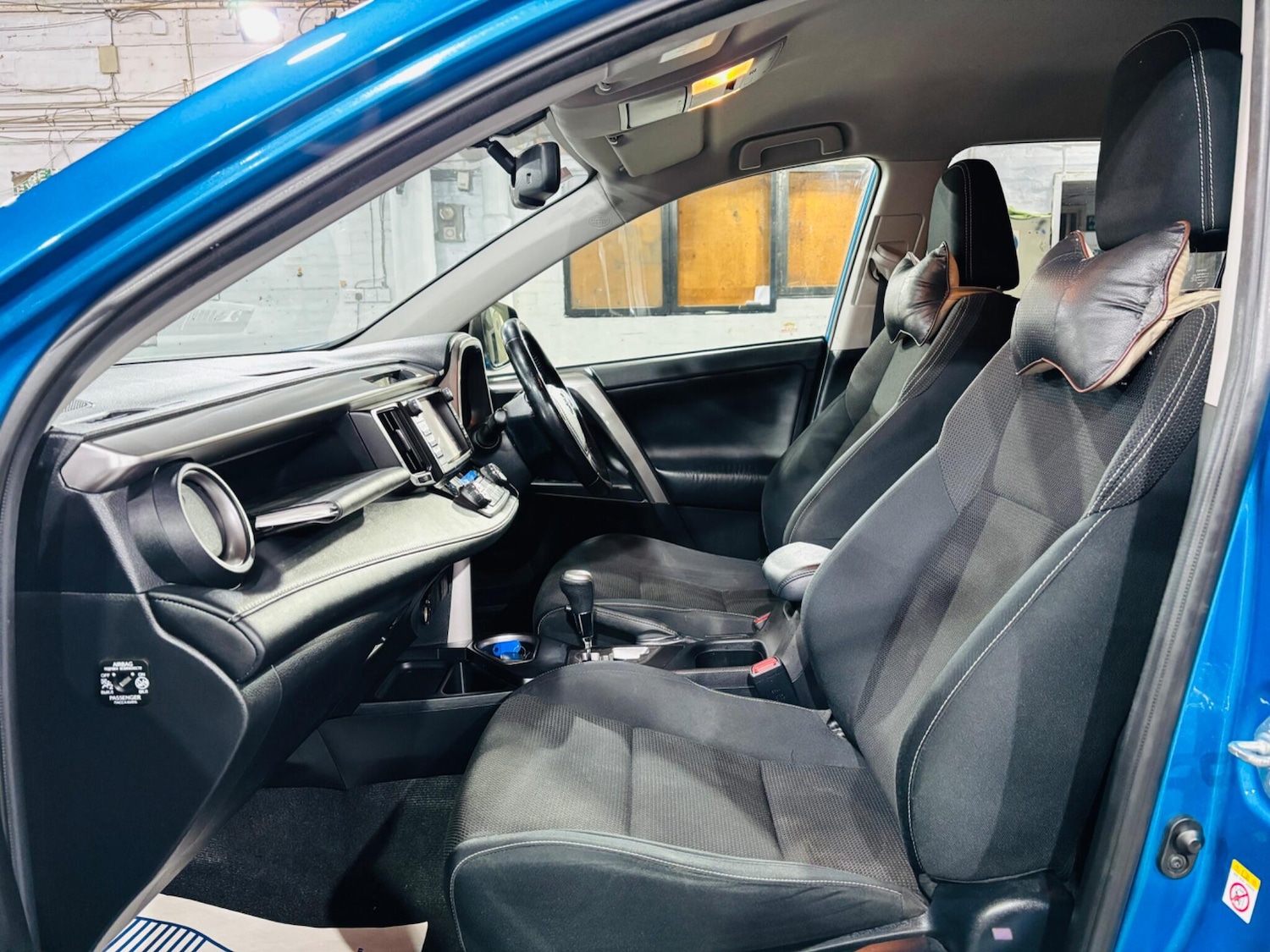 Used Toyota RAV4 2016 for sale - 76432189: Photo 15