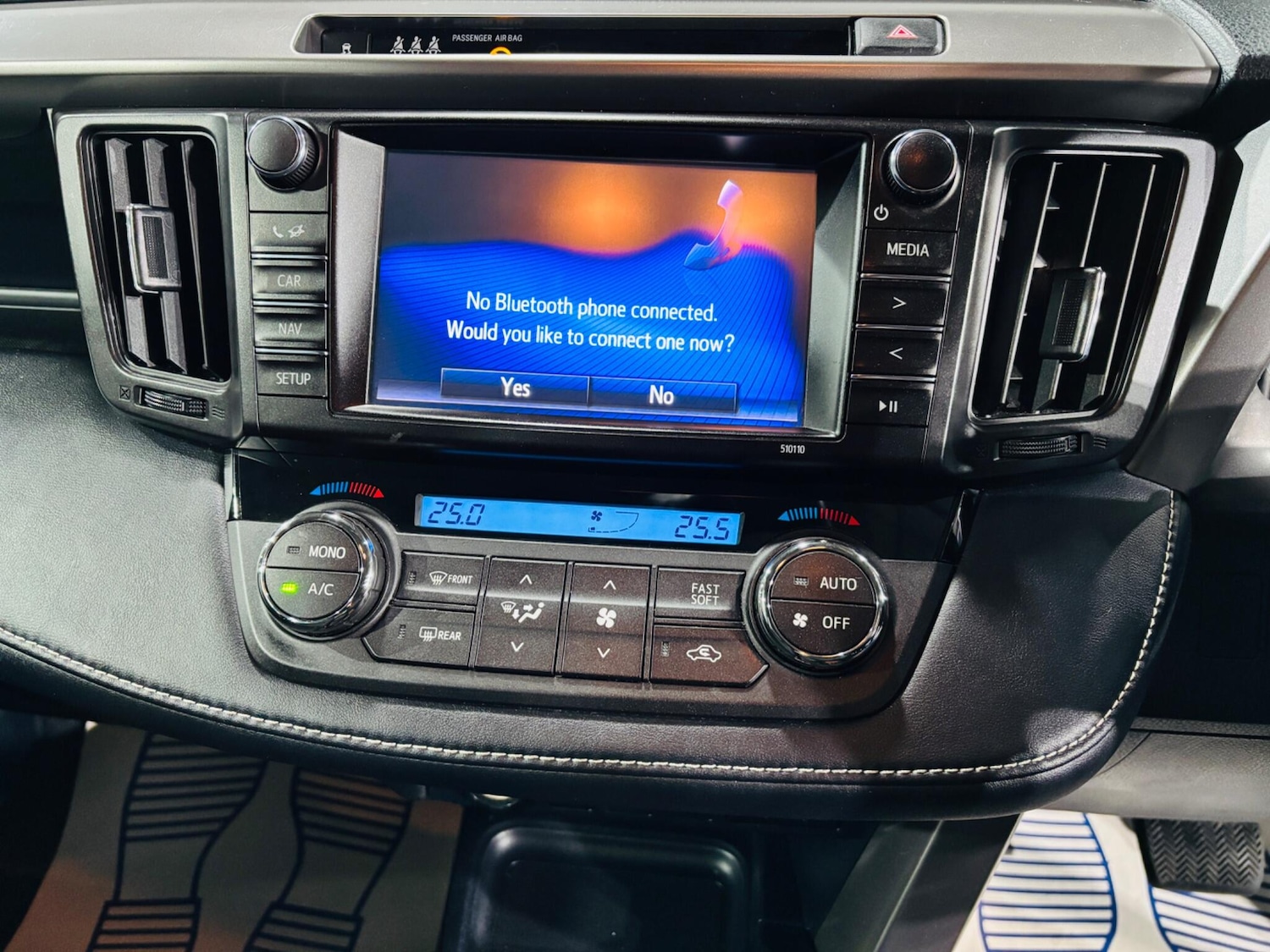 Used Toyota RAV4 2016 for sale - 76432189: Photo 22