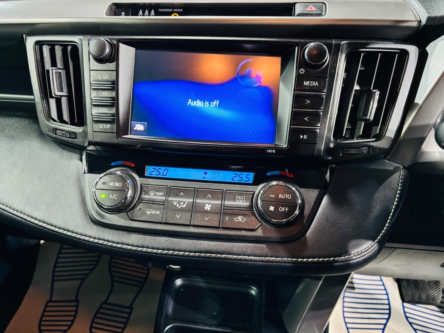 Used Toyota RAV4 2016 for sale - 76432189: Photo 25