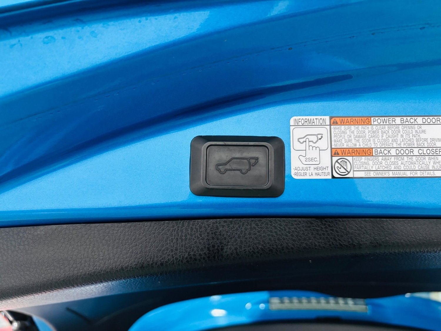 Used Toyota RAV4 2016 for sale - 76432189: Photo 35